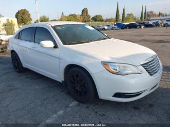  Salvage Chrysler 200