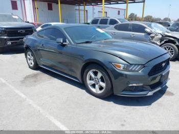  Salvage Ford Mustang