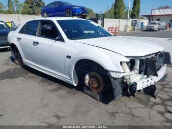  Salvage Chrysler 300