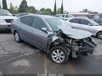  Salvage Nissan Versa