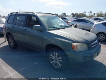  Salvage Toyota Highlander