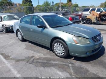  Salvage Nissan Altima