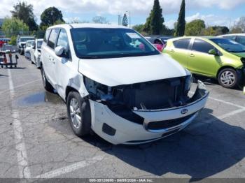  Salvage Kia Sedona