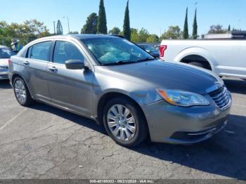  Salvage Chrysler 200