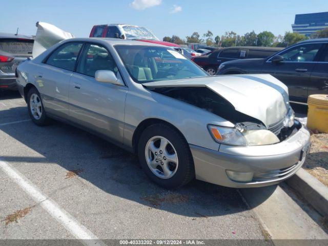  Salvage Lexus Es