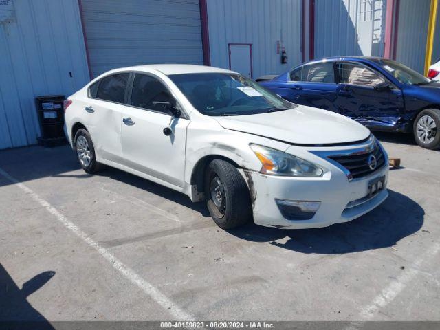  Salvage Nissan Altima