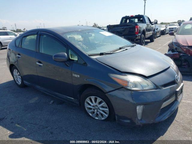  Salvage Toyota Prius