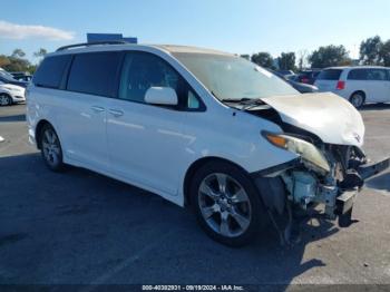  Salvage Toyota Sienna