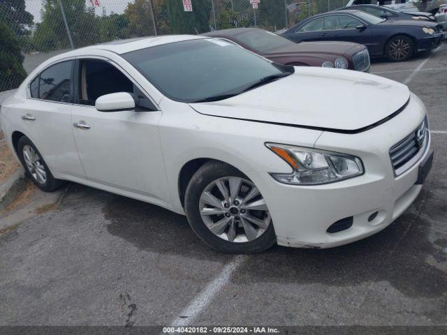  Salvage Nissan Maxima