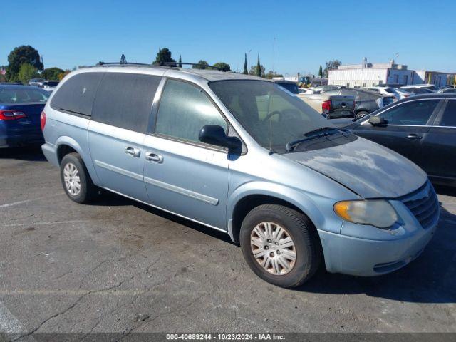  Salvage Chrysler Town & Country