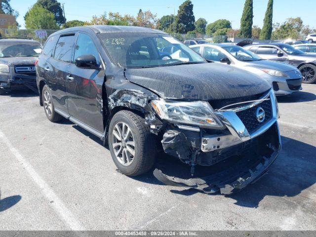  Salvage Nissan Pathfinder