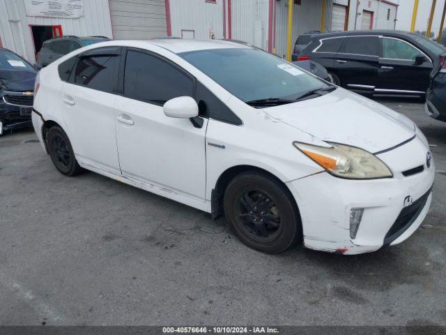  Salvage Toyota Prius