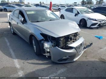  Salvage Mazda Mazda3