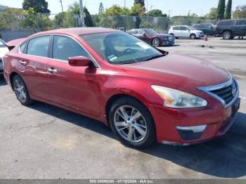  Salvage Nissan Altima