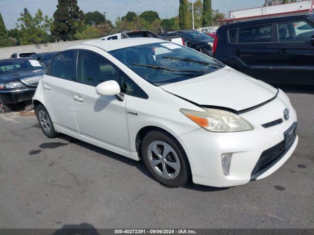  Salvage Toyota Prius