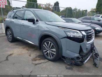  Salvage Nissan Pathfinder