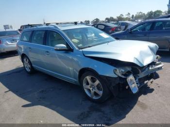  Salvage Volvo V70