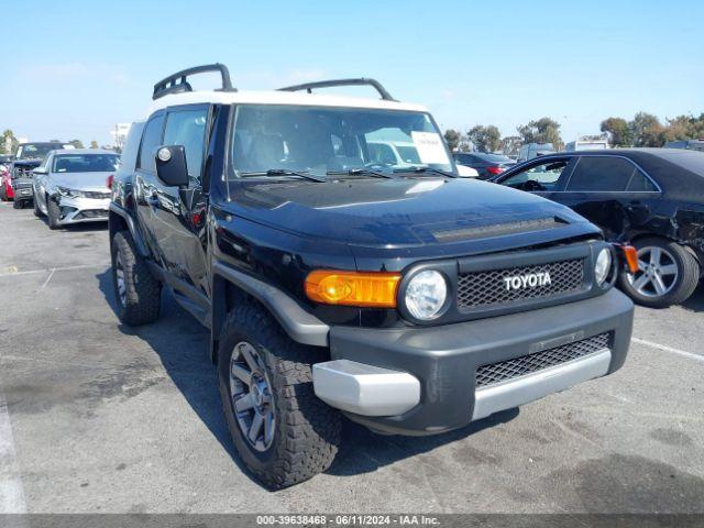  Salvage Toyota FJ Cruiser