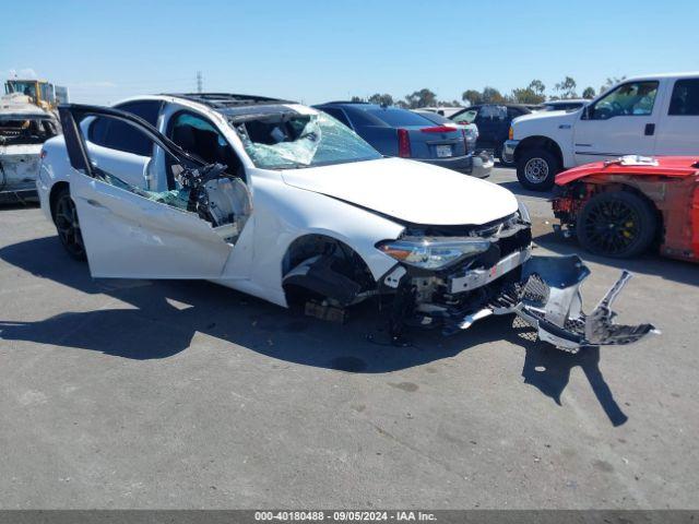  Salvage Alfa Romeo Giulia