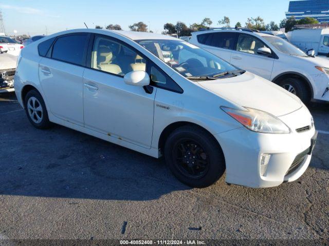  Salvage Toyota Prius