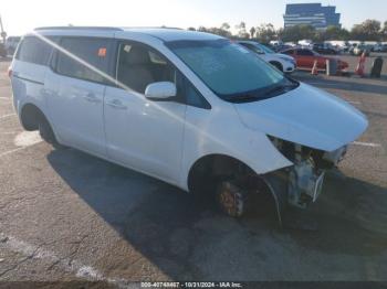  Salvage Kia Sedona