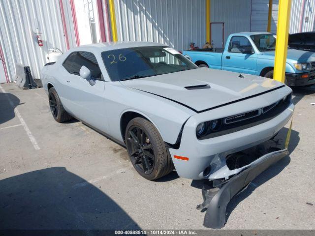  Salvage Dodge Challenger