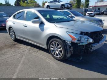  Salvage Nissan Altima