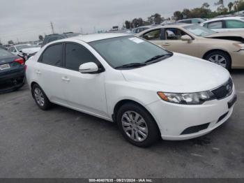  Salvage Kia Forte