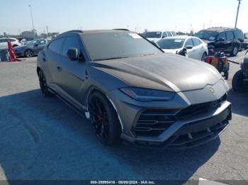  Salvage Lamborghini Urus