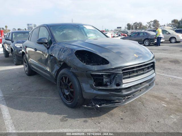  Salvage Porsche Macan