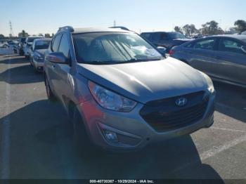  Salvage Hyundai TUCSON