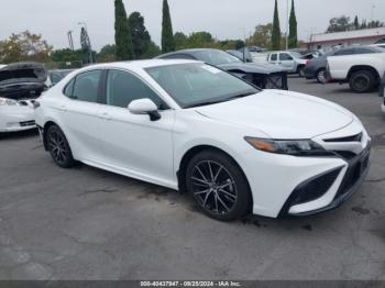  Salvage Toyota Camry