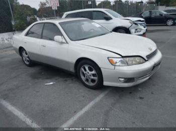  Salvage Lexus Es