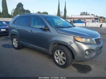  Salvage Kia Sorento