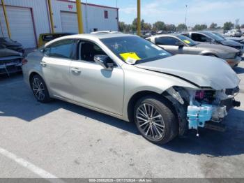  Salvage Lexus Es