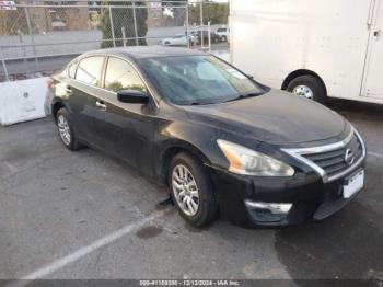  Salvage Nissan Altima