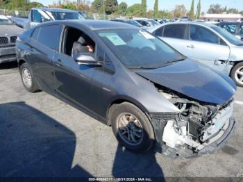  Salvage Toyota Prius