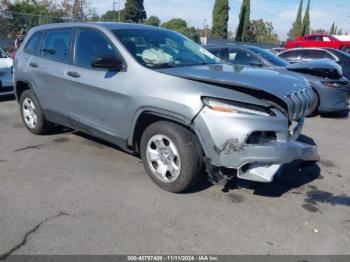  Salvage Jeep Cherokee