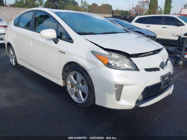  Salvage Toyota Prius