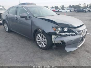  Salvage Lexus Es