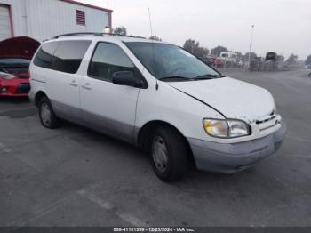  Salvage Toyota Sienna