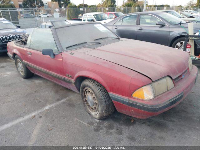  Salvage Ford Mustang