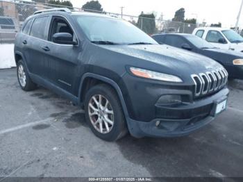  Salvage Jeep Cherokee