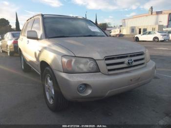  Salvage Toyota Highlander