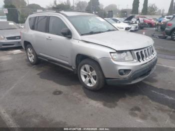  Salvage Jeep Compass