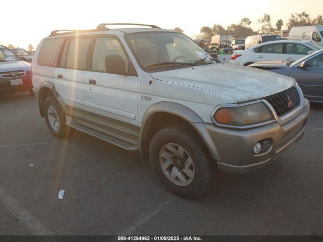  Salvage Mitsubishi Montero Sport