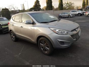  Salvage Hyundai TUCSON