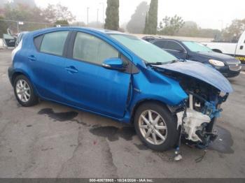  Salvage Toyota Prius c