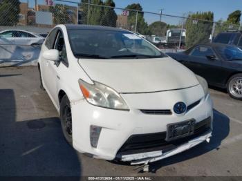  Salvage Toyota Prius