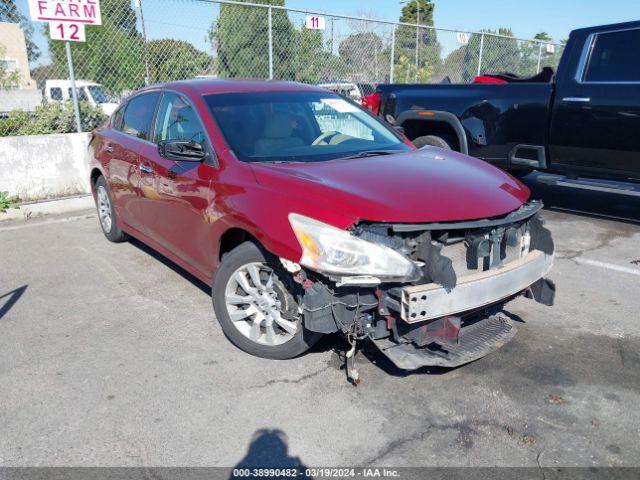  Salvage Nissan Altima